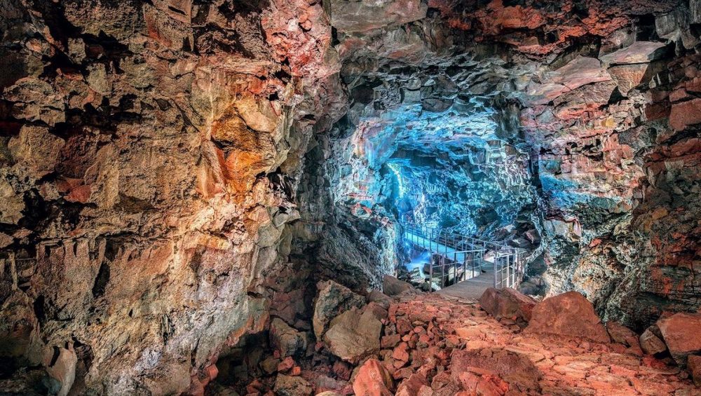 Raufarholshellir-Juli-2017