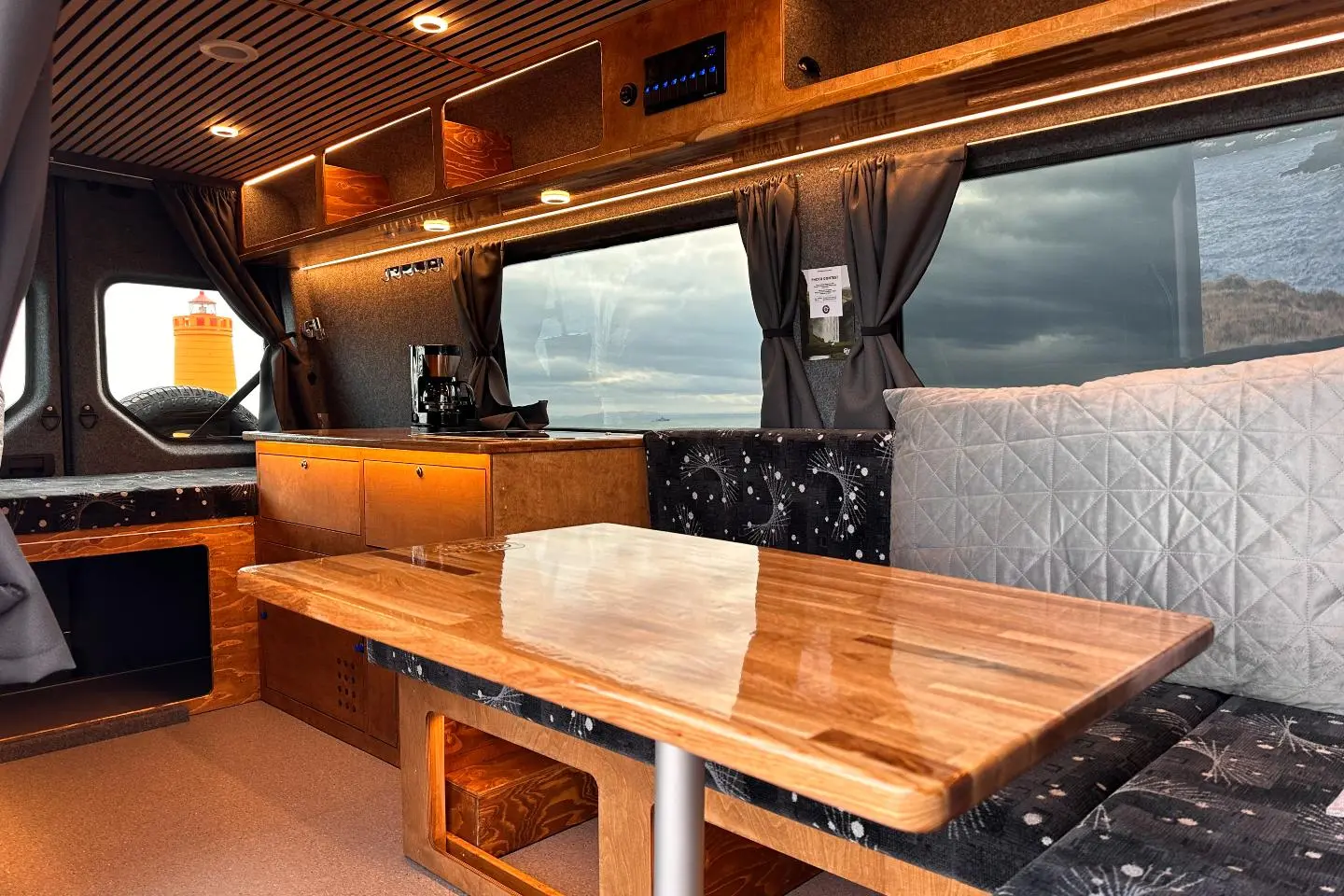 camper-rental-iceland-45