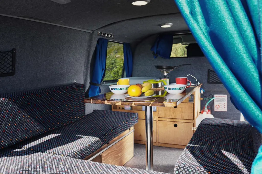 iceland-camper-rental-102