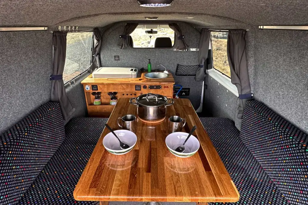 iceland-camper-rental-139