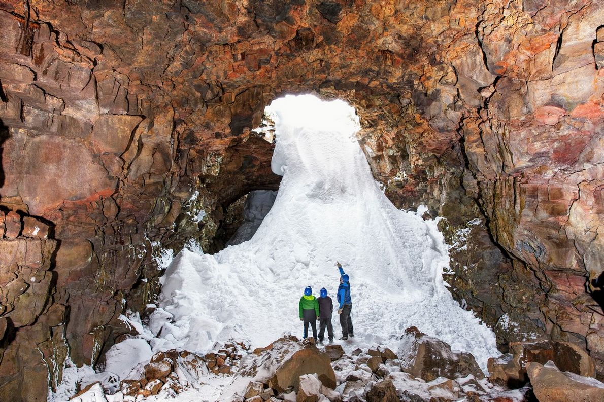 מנהרת לבה Raufarhólshellir